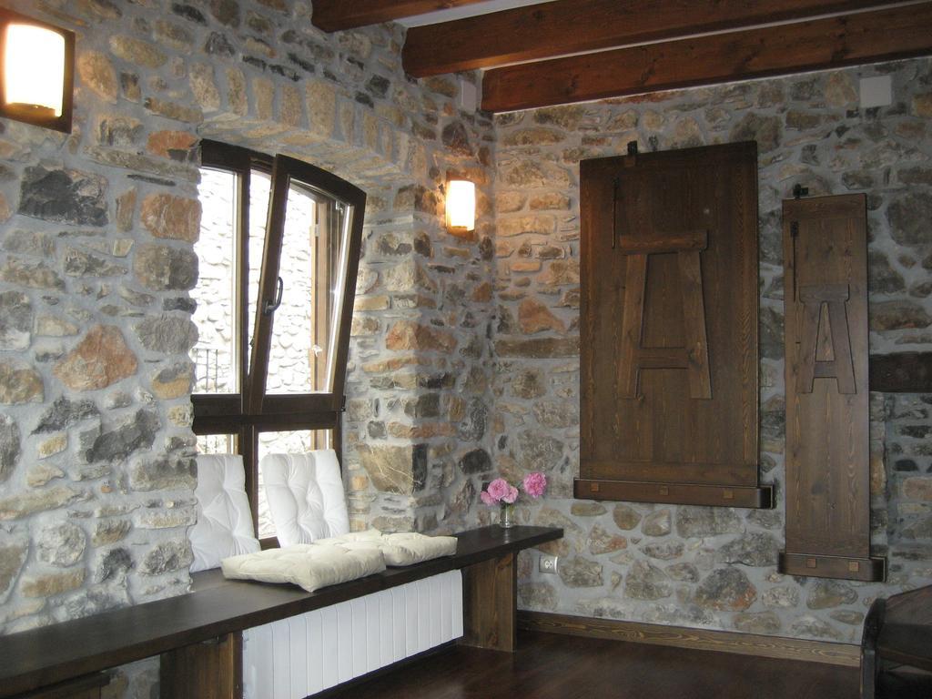 Casa Rural " El Retiro" Laspuna Ruang foto